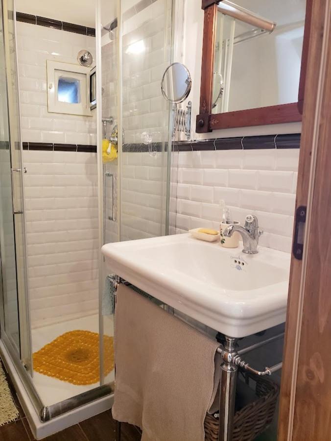 Casa Santa Chiara - Affitti Brevi Italia Apartment Monte Sant'Angelo Luaran gambar