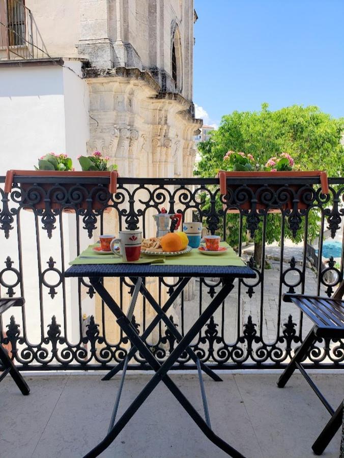 Casa Santa Chiara - Affitti Brevi Italia Apartment Monte Sant'Angelo Luaran gambar